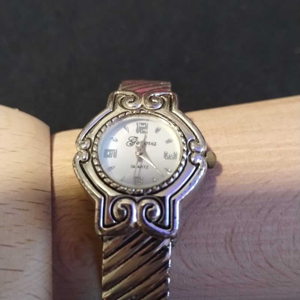 Vintage Geneva bangle watch - image 3