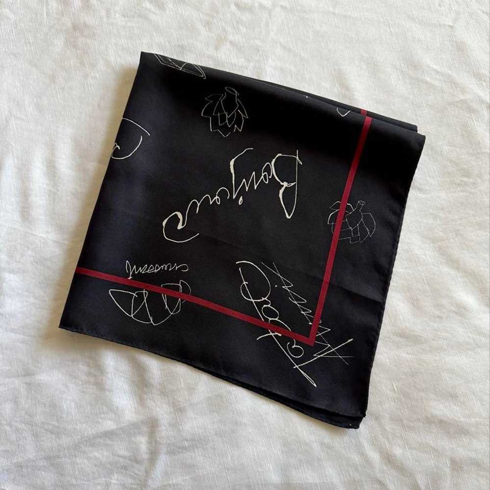 Silk scarf with a graffiti motif - image 4