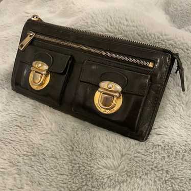 Marc Jacobs authentic buckle wallet