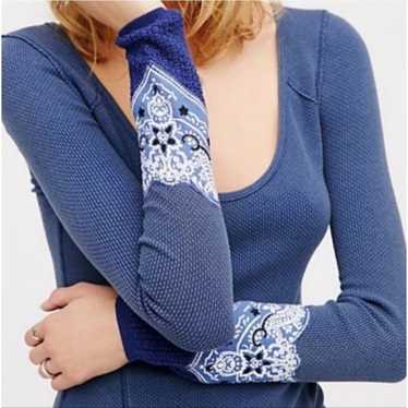 LIKE NEW FREE PEOPLE BANDANA CUFF THERMAL