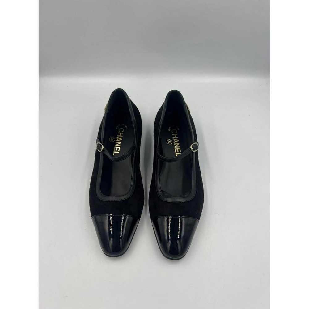 Chanel Mary Janes patent leather ballet flats - image 3