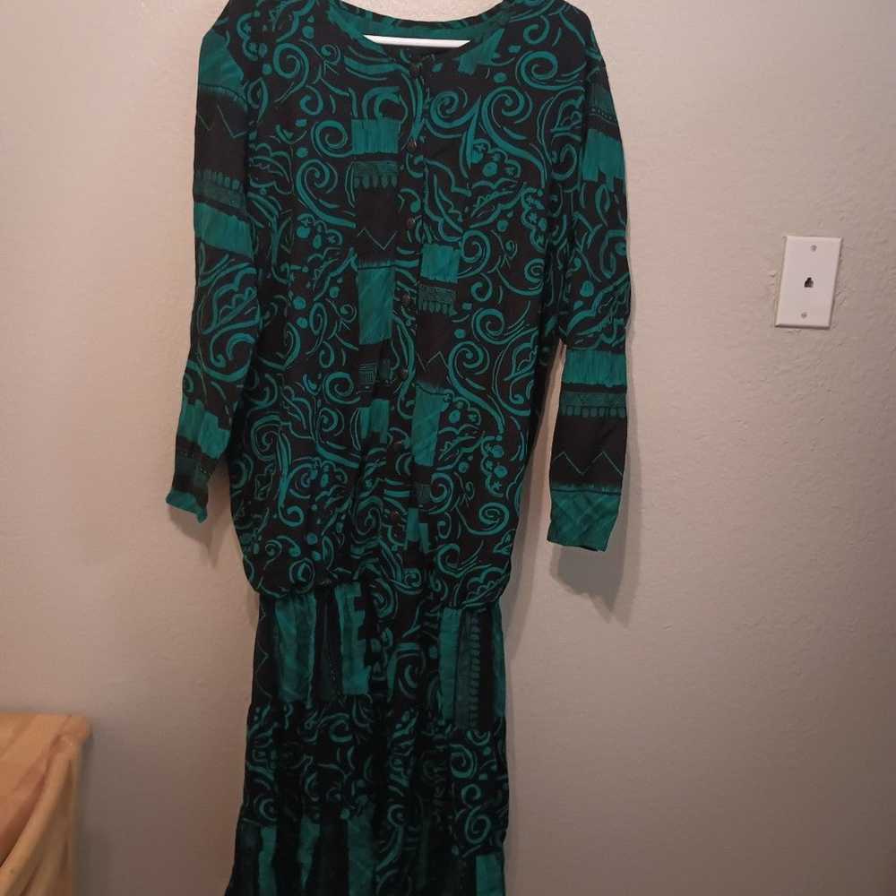 VINTAGE 1980's WOMEN'S GREEN DRESS SIZE 7 LONG SL… - image 1