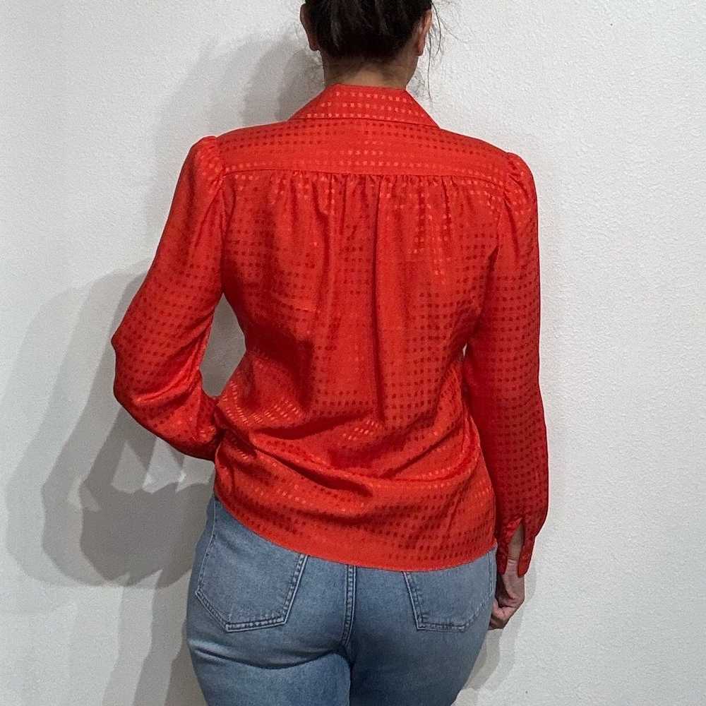 St. John Red Houndstooth Silk Button Down Blouse … - image 9