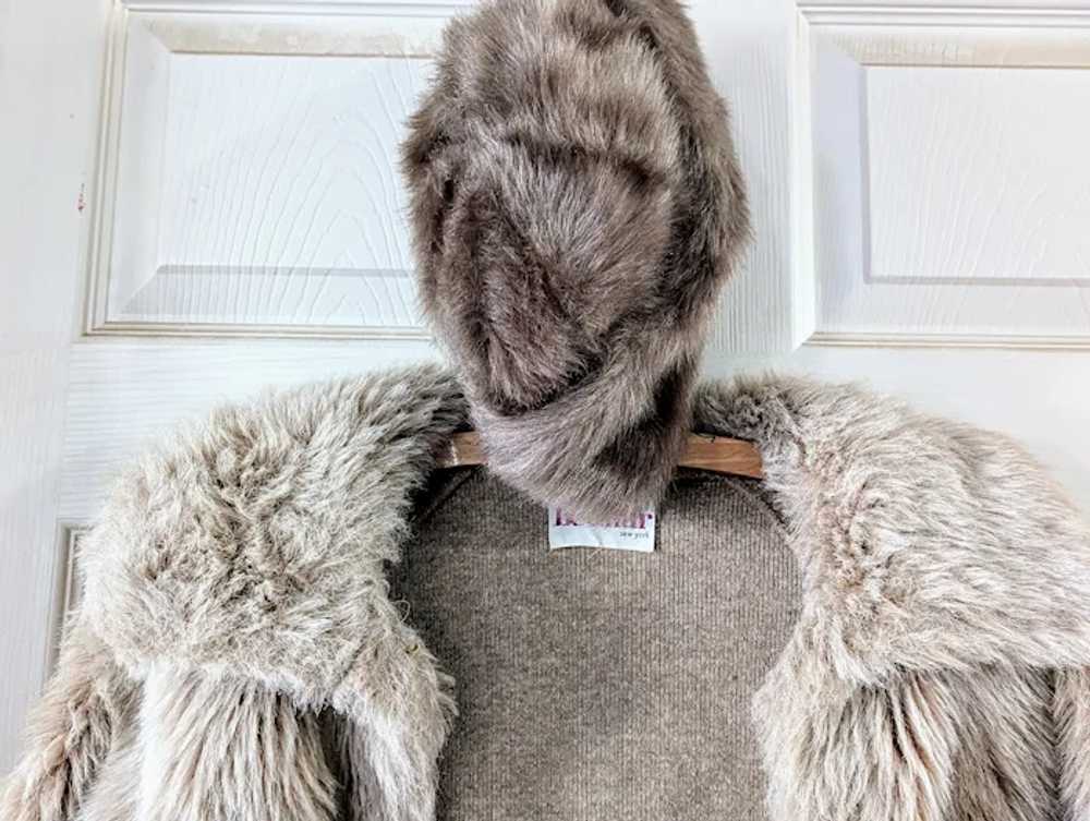 48 hour SALE! BETMAR Faux fur coat and hat silver… - image 12