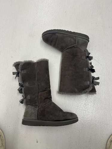 Ugg UGG Australia Women's Gray Boots with Ribbons