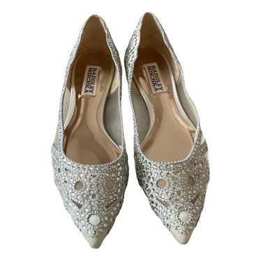 Badgley Mischka Lace flats