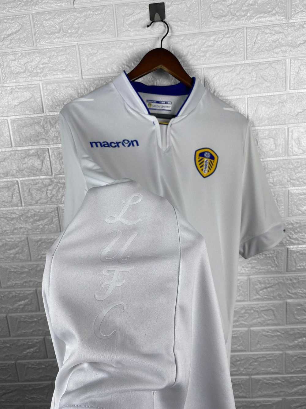 Jersey × Macron × Soccer Jersey Leeds United LUFC… - image 3