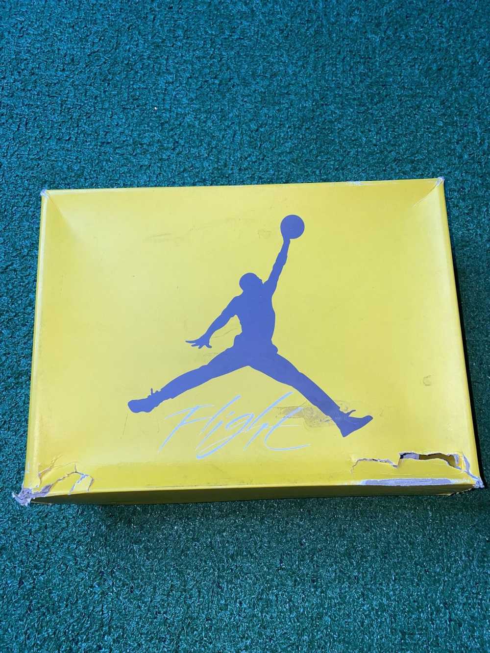 Jordan Brand × Nike Jordan 4 Lightning - image 12