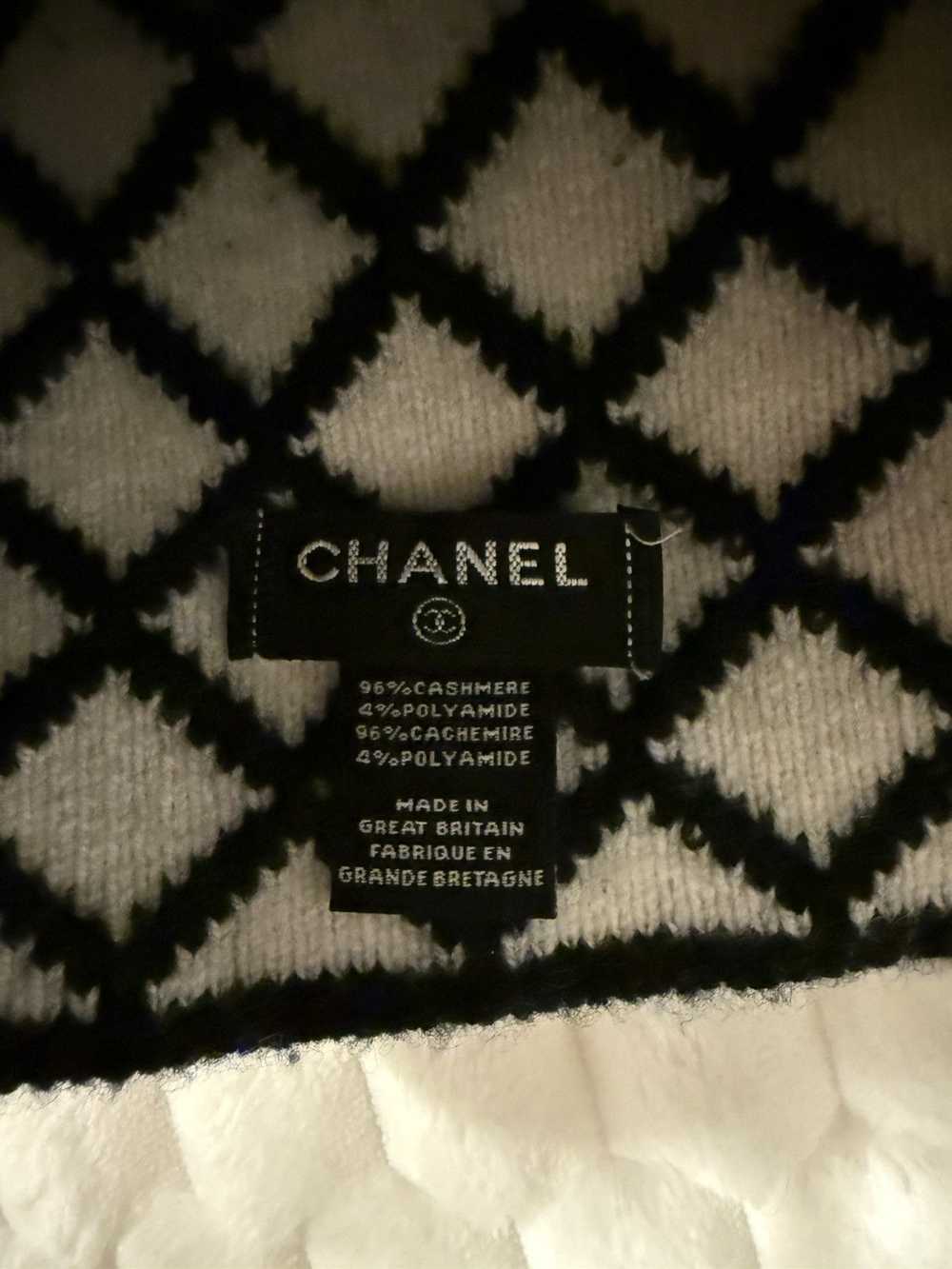 Chanel Chanel CC Logo Quilted Beanie - image 3