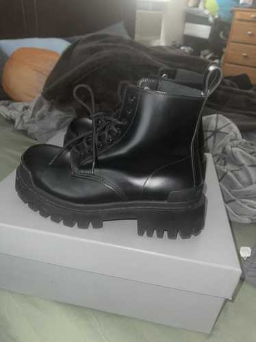 Balenciaga Balenciaga strike boots