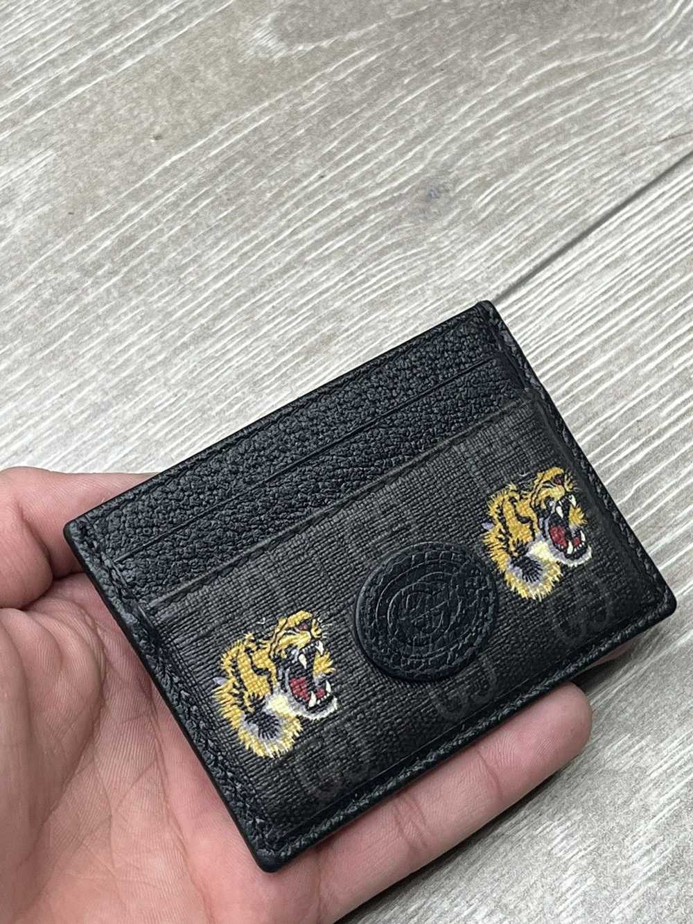 Gucci Gucci GG Tiger CardHolder - image 6