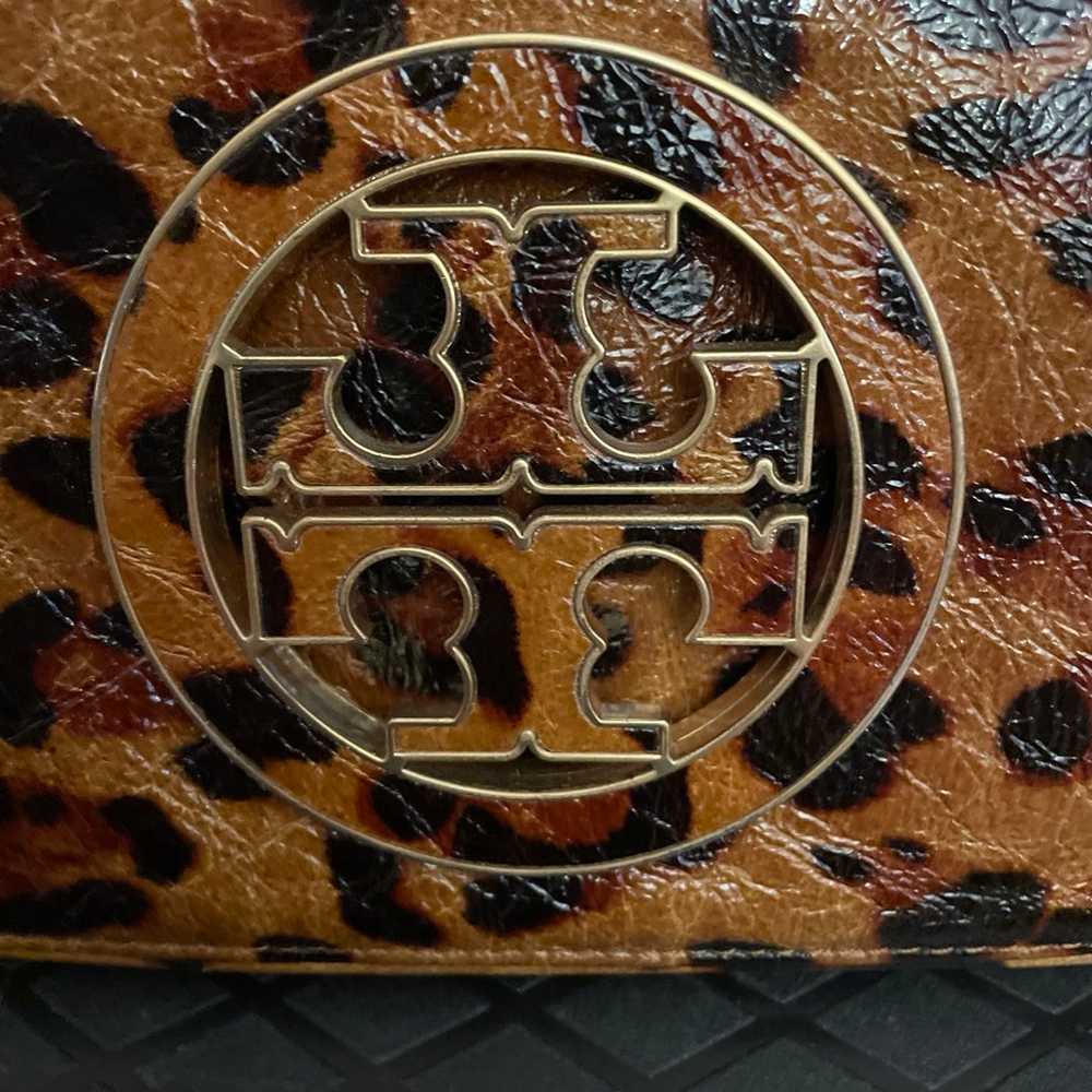 Tory Burch Leopard Handbag Clutch Purse Chain Str… - image 2