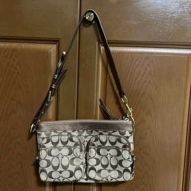 【Beautiful Item】Coach Handbag - image 1