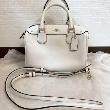 COACH shoulder bag in excellent condition. - image 1