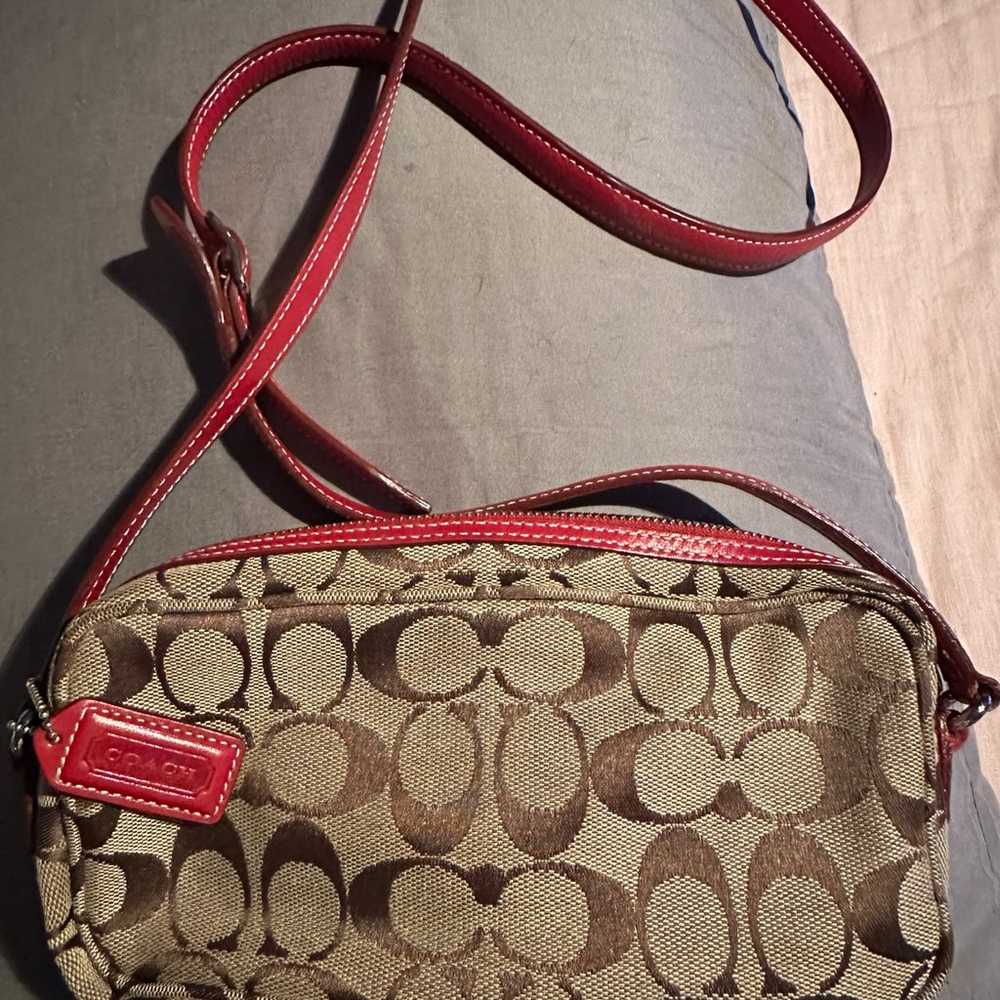 Vintage red and tan COACH camera bag crossbody pu… - image 7