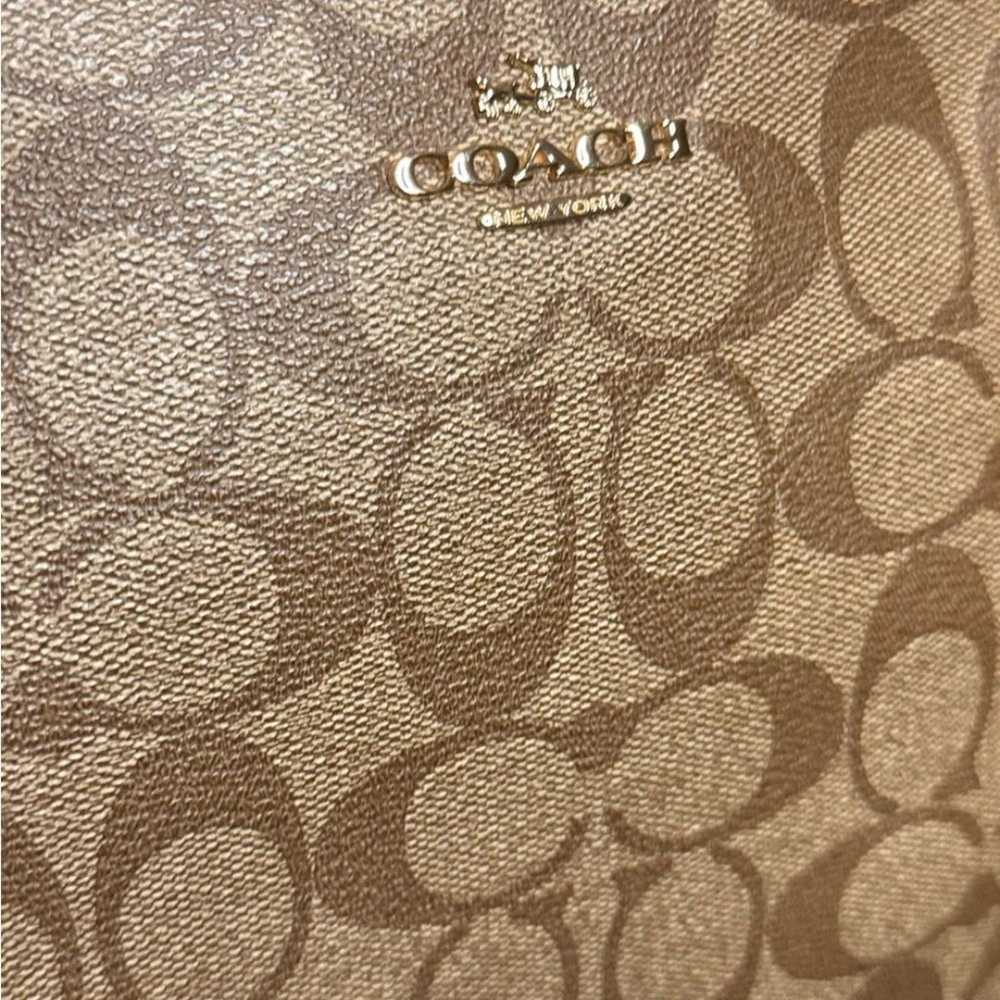 Coach Christie Carryall Large bag - image 9