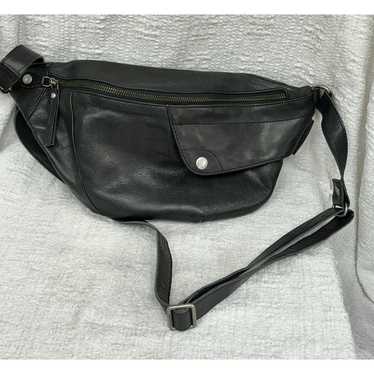 Aunts & Uncles Jody Gray Leather Waist Pack Purse 