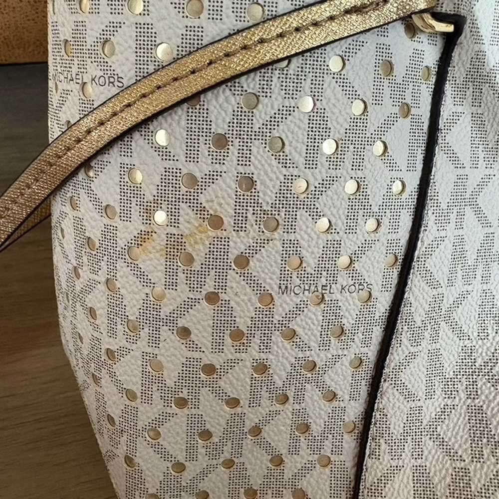 Michael Kors Vanilla & Gold Stars Voyager Tote Be… - image 11