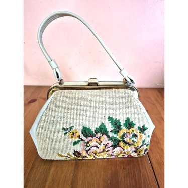 Vintage 1950s needlepoint floral handbag bag medi… - image 1