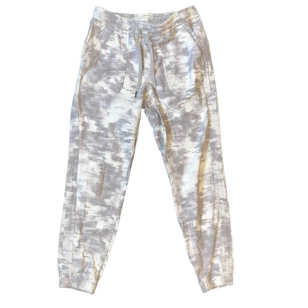 Designer Athleta Farallon Printed Jogger Pants 65… - image 3