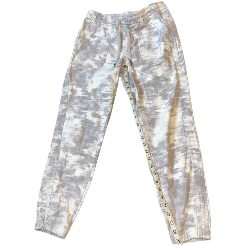 Designer Athleta Farallon Printed Jogger Pants 65… - image 4