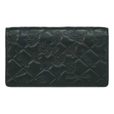 Chanel Leather clutch bag