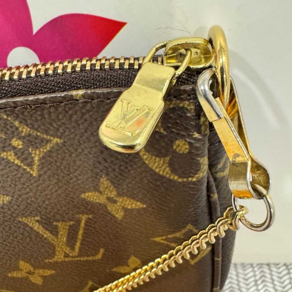 Louis Vuitton Mini Pochette Accessoires in Monogr… - image 6