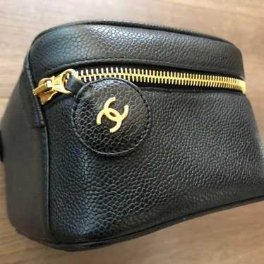 CHANEL Vanity Bag Caviar Skin