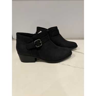 Clarks Adreena Women's Black Ankle Boots Size 8 NW