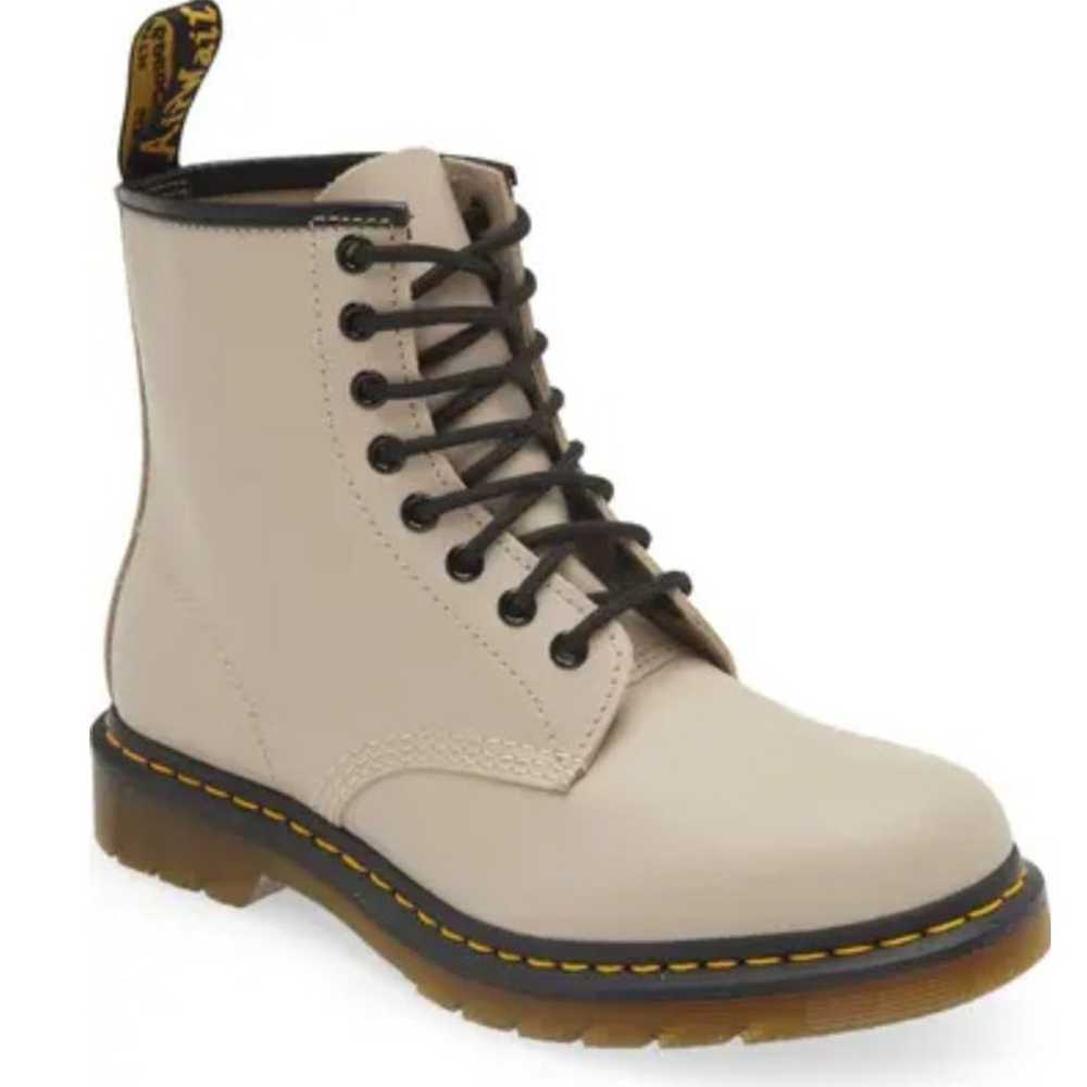 NWT Dr. Martens 1460 Smooth Leather Lace Up Boots… - image 9