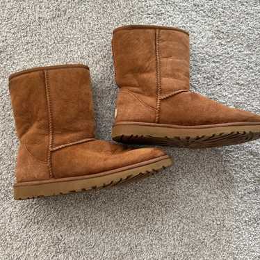 UGG classic short size 7