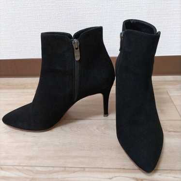 DIANA Short Boots 23.5 Suede - image 1