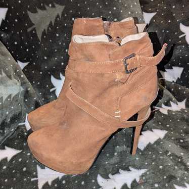 ALDO Ozbun Ankle Suede Stiletto Boots. Size: 8.