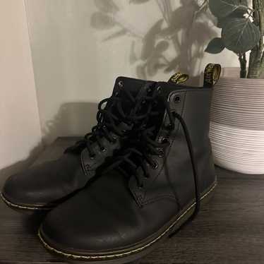 Dr. Martens Black Leather Lightweight boots