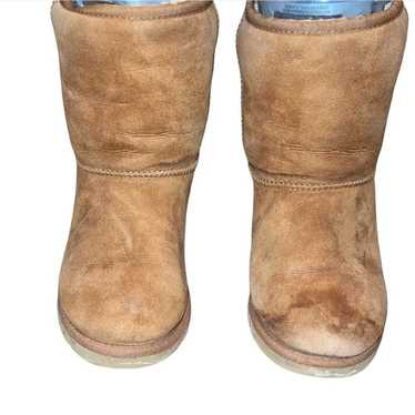 UGG | Chestnut CLASSIC SHORT BOOTS/UGGS - image 1