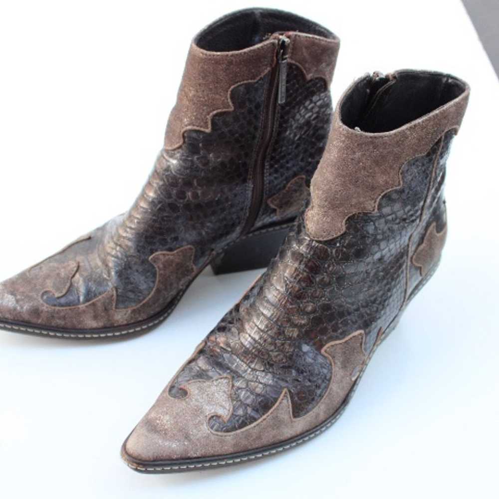 Donald J. Pliner Western boots - image 2