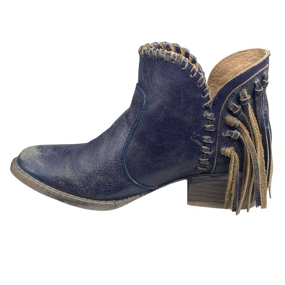 Circle G Corral Women’s Blue Fringe Distressed We… - image 2