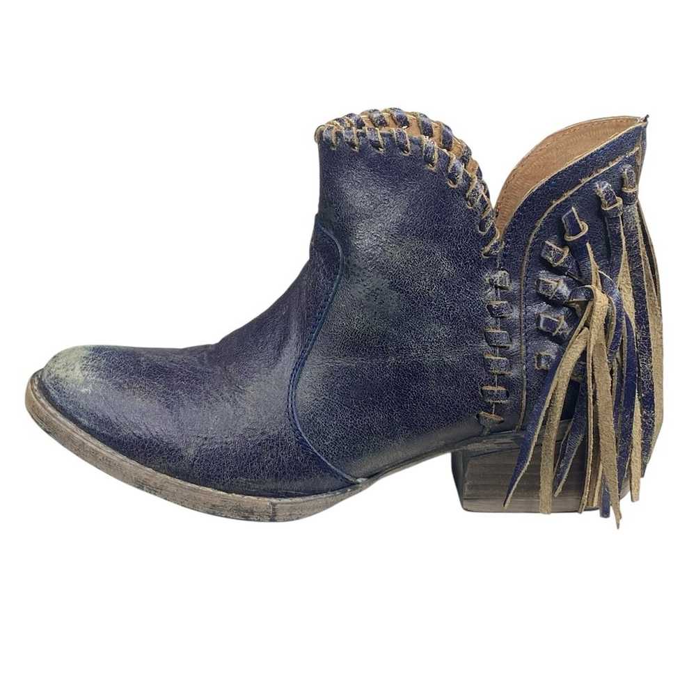 Circle G Corral Women’s Blue Fringe Distressed We… - image 3