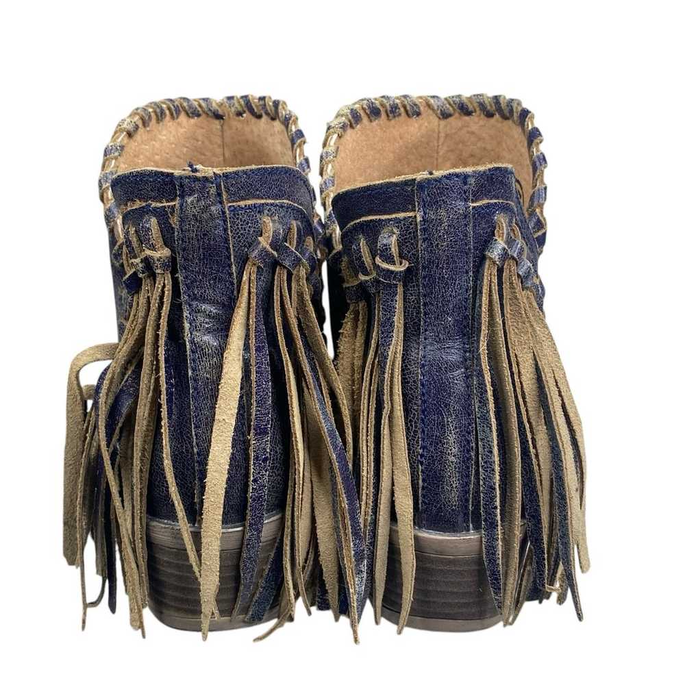 Circle G Corral Women’s Blue Fringe Distressed We… - image 8