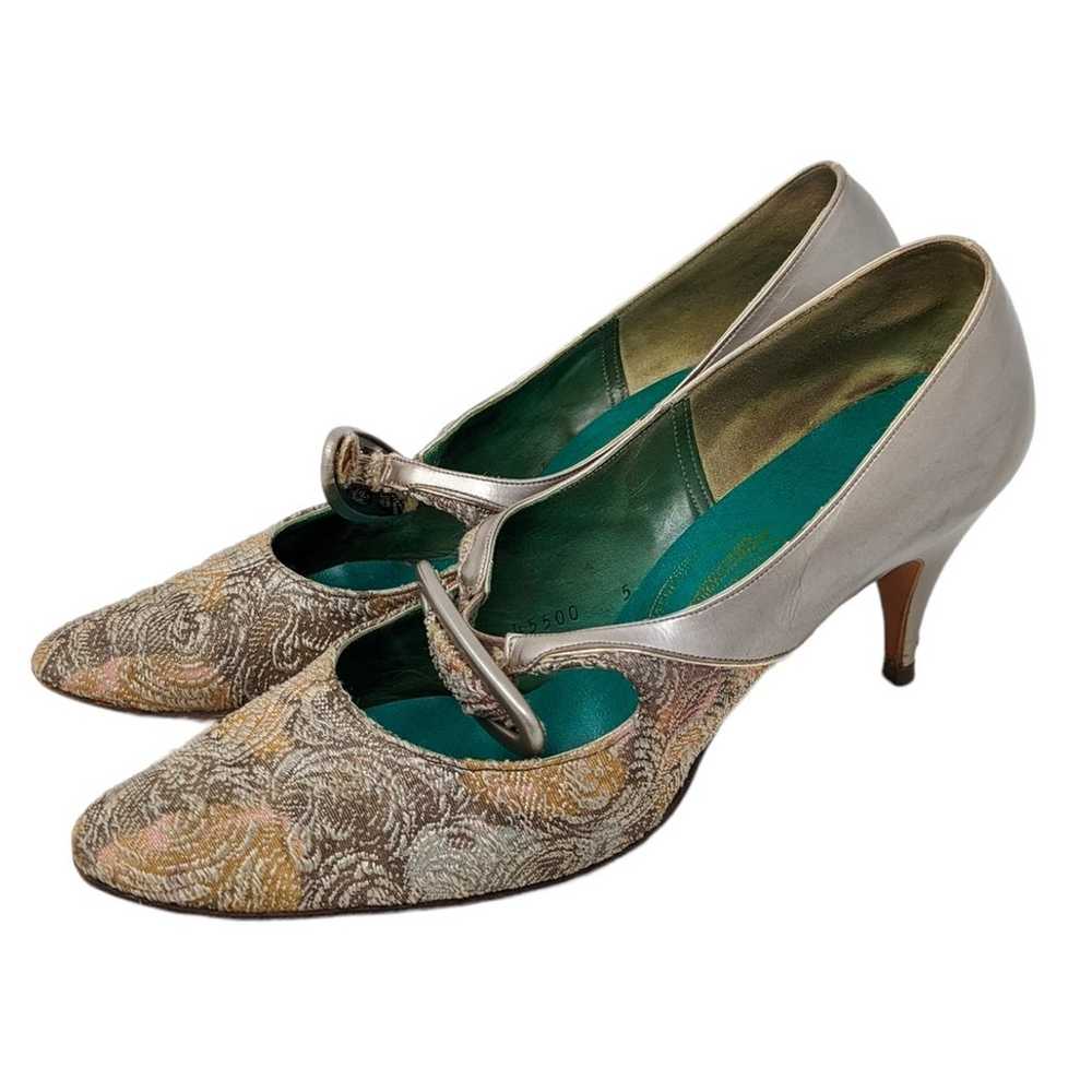 Vintage Johansen Tapestry Kitten Heels Size 7 - image 1