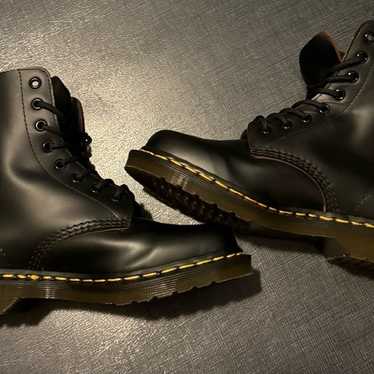 Doc Martens made in England NWOT size 5uk/7us