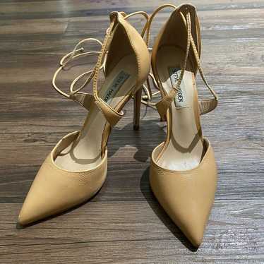 Steve Madden sz 7M tan strap up stilletto heels - image 1