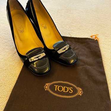 TOD'S patent leather pumps