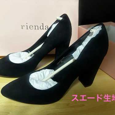 rienda Suede Black High Heel Pumps - image 1