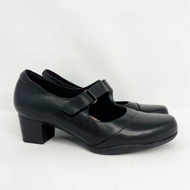 Clarks Unstructured Rosalyn Wren Black Leather Pum