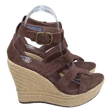 UGG Women’s Lauri Brown Suede Platform Wedge Size 