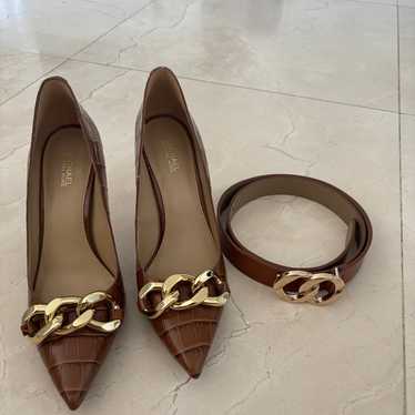 Michael kors pump shoes and matching belt - image 1