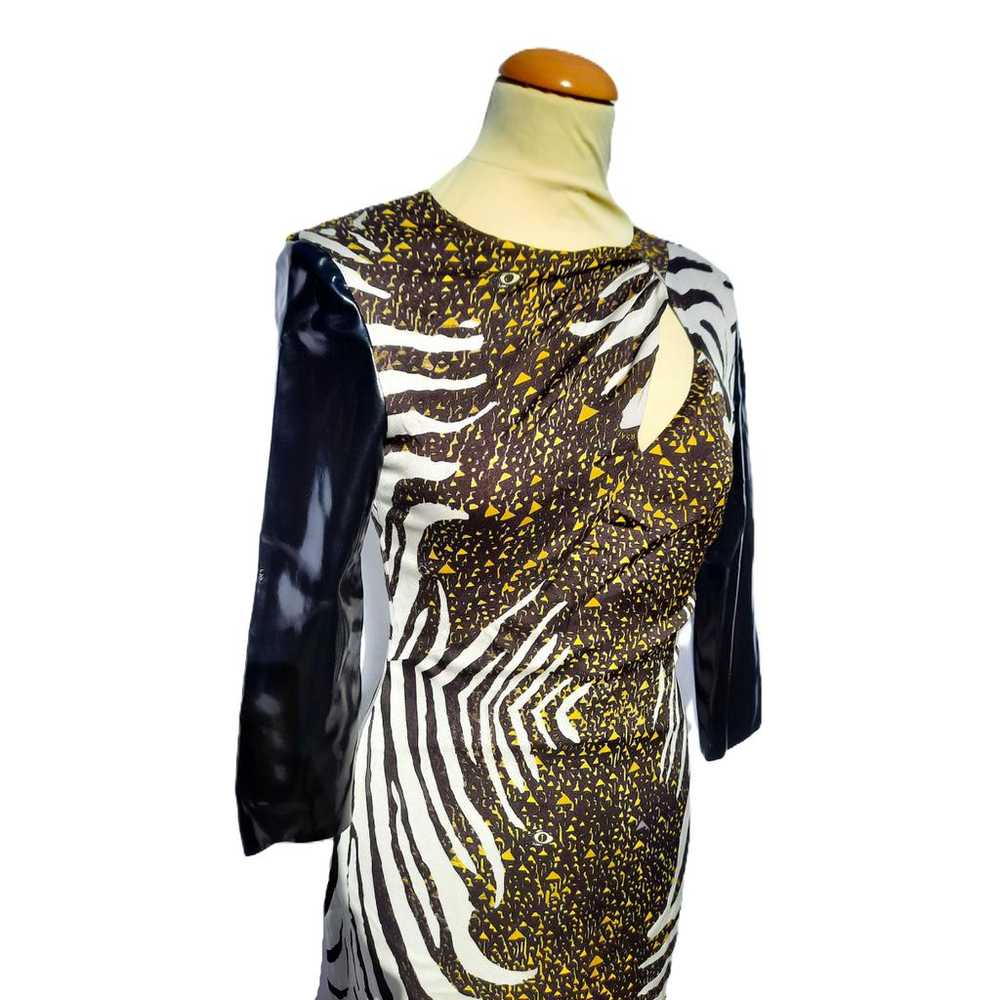 Versace Silk mid-length dress - image 4