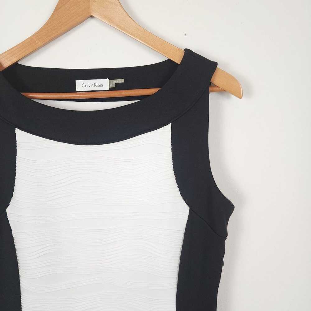 Calvin Klein Bodycon Silhouette Black White Sheat… - image 3