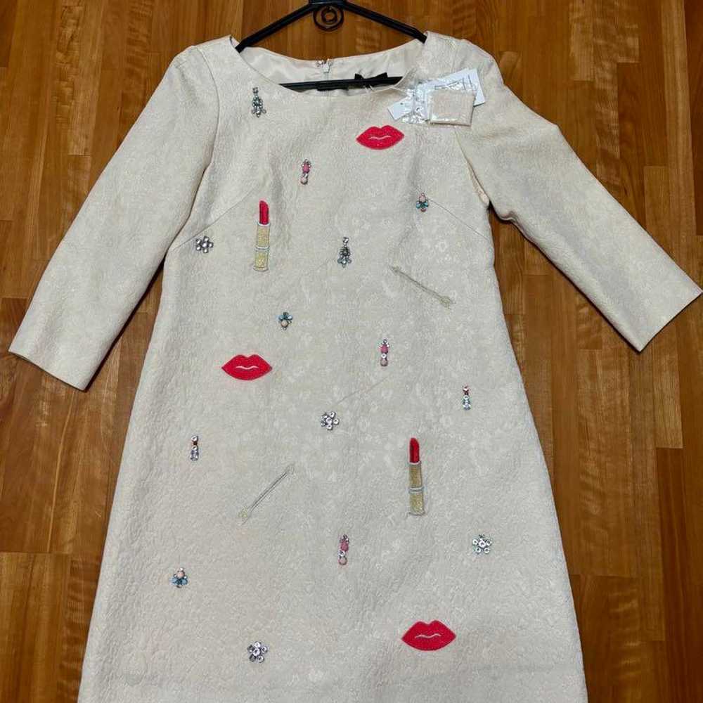 Lip Embroidery Three-Quarter Sleeve Dress - image 1